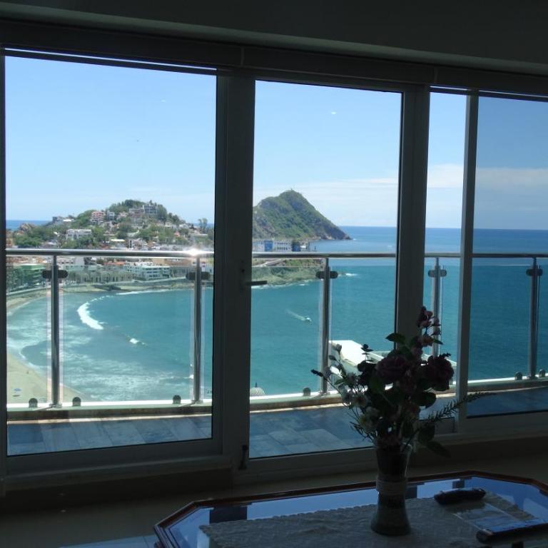 Suite Chiametlan Cerro de la Neveria MZ - Three-Bedroom Apartment - 5