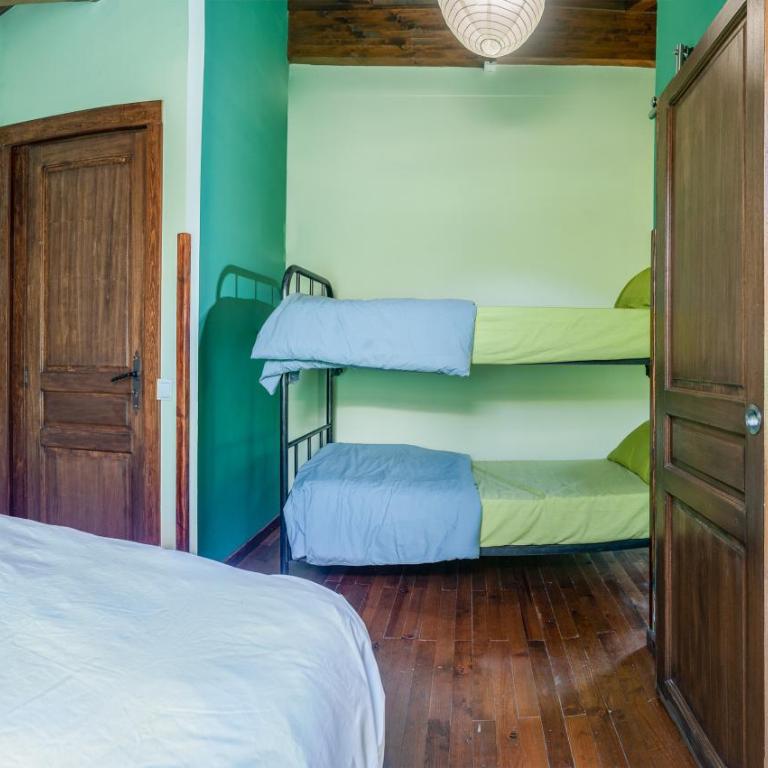 Albergue A'Noguera - Quadruple Room - 2