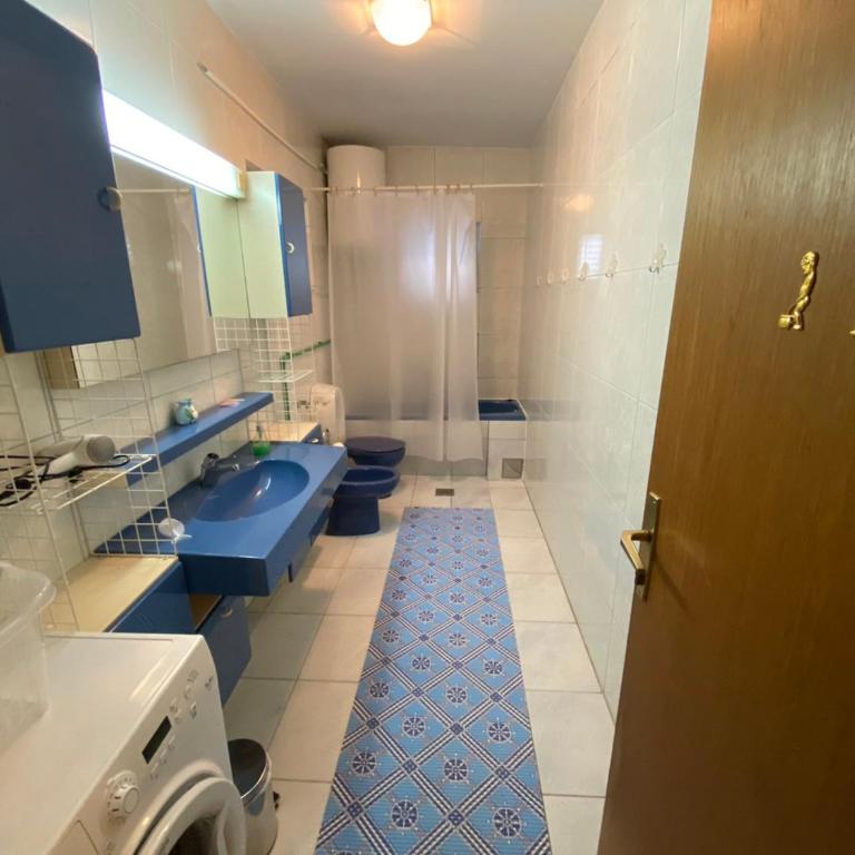 Donna Dervis - Three-Bedroom Apartment - 18