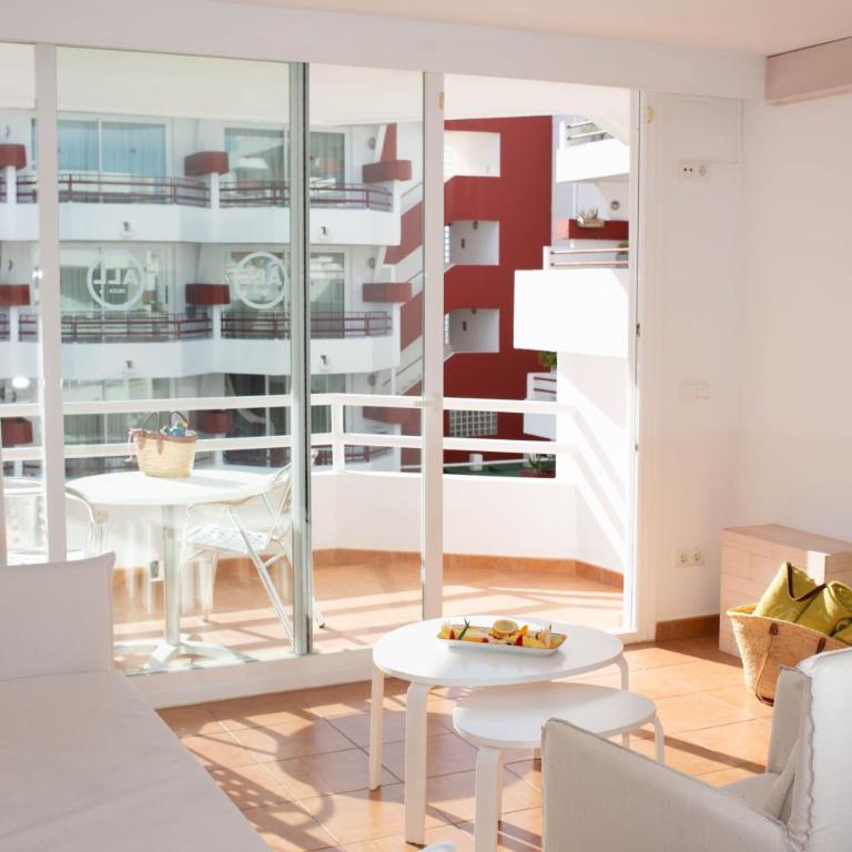 Apartamentos Llobet Ibiza - Apartamento de 1 dormitorio con vistas al jardín - 4