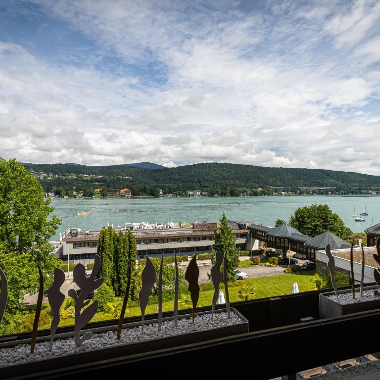 Hotel Parks - Superior Doppelzimmer mit Seeblick - 1