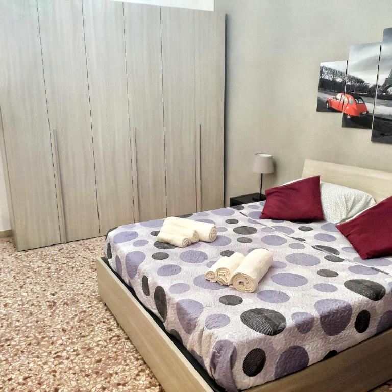 Il Secondo Piano - Basic Triple Room with Shared Bathroom - 3