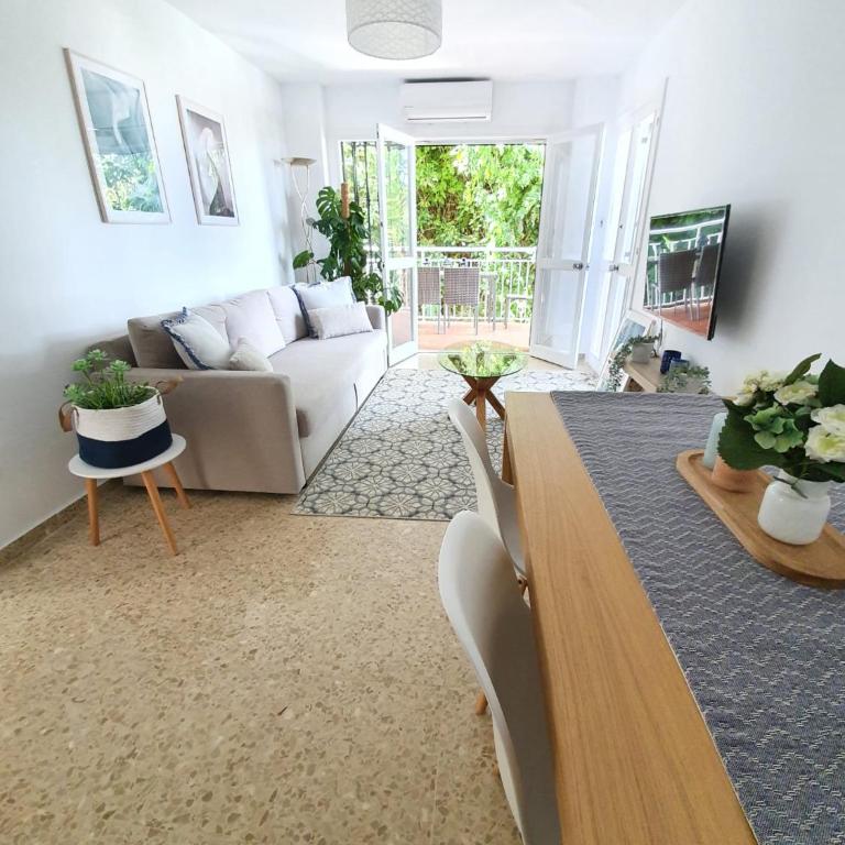 Seaview Apartment - Two-Bedroom Apartment - 6