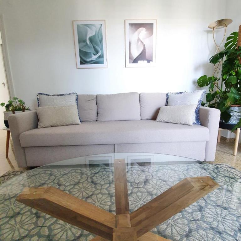 Seaview Apartment - Two-Bedroom Apartment - 13