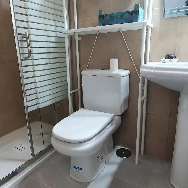 Fabulous 2-bedroom apartment right on the beach of Los Crstianos - Apartamento de 2 dormitorios - 33