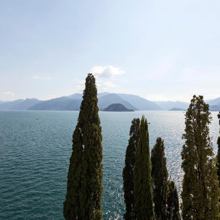 Hotel Villa Cipressi, by R Collection Hotels - Prestige Double Room with Lake View - 5