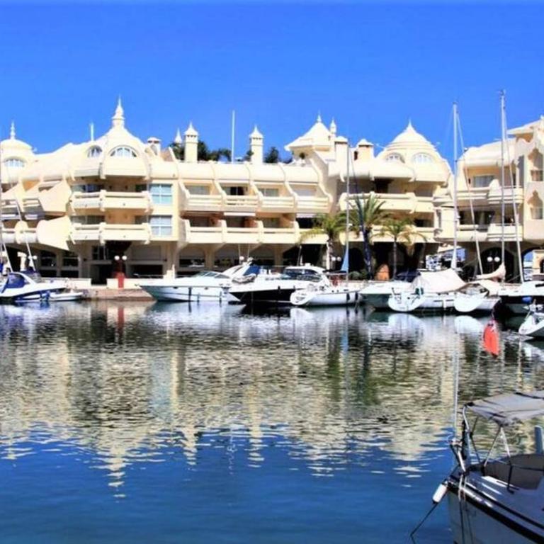 Villa Marina Benalmadena - 5 min walk to the beach, heated pool, spa, 5 bedrooms - Villa con piscina privada - 21