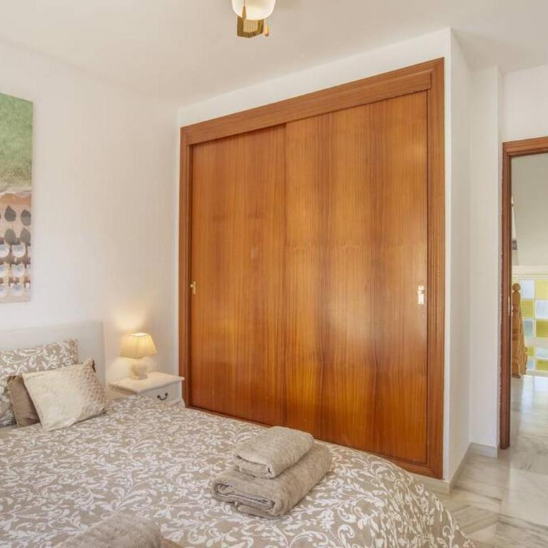 Villa Marina Benalmadena - 5 min walk to the beach, heated pool, spa, 5 bedrooms - Villa con piscina privada - 14