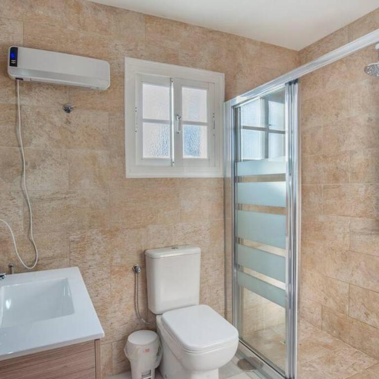 Villa Marina Benalmadena - 5 min walk to the beach, heated pool, spa, 5 bedrooms - Villa con piscina privada - 22