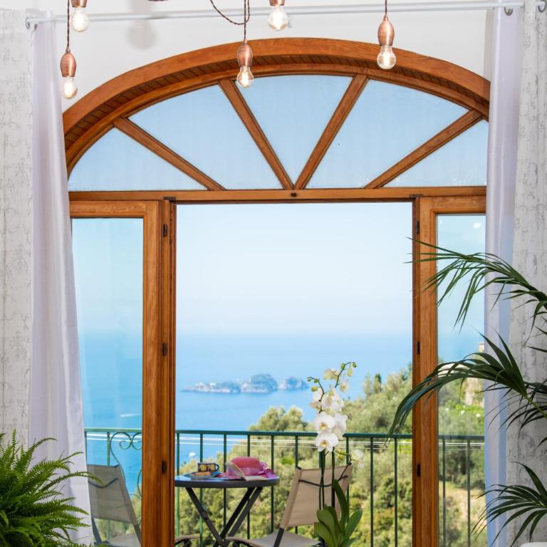 Villa genny and emily - Two-Bedroom Apartment with Sea View - 1