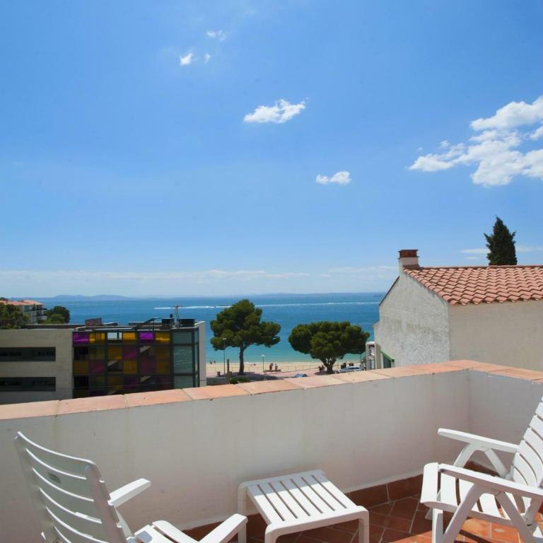 Apartaments El Berganti en Canyelles Petites - Apartamento de 2 dormitorios con terraza y vistas al mar - 6