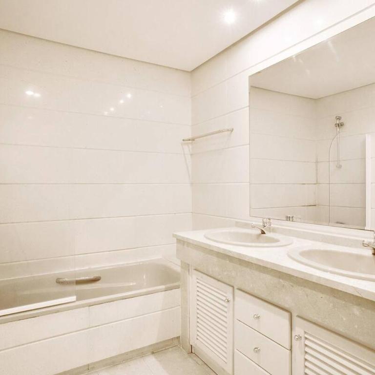 Apartamento entre Marbella y Estepona - Apartamento de 2 dormitorios - 8