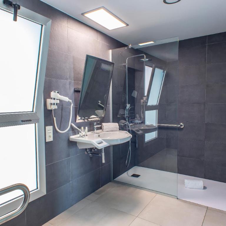 Hotel Taimar - Suite Junior con terraza - Adaptada para personas con movilidad reducida - 6