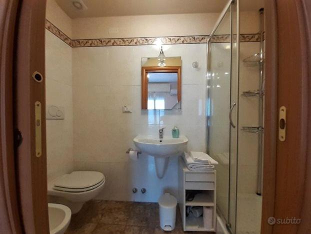 La casa di Catia - Camera Matrimoniale con Bagno Privato - 4