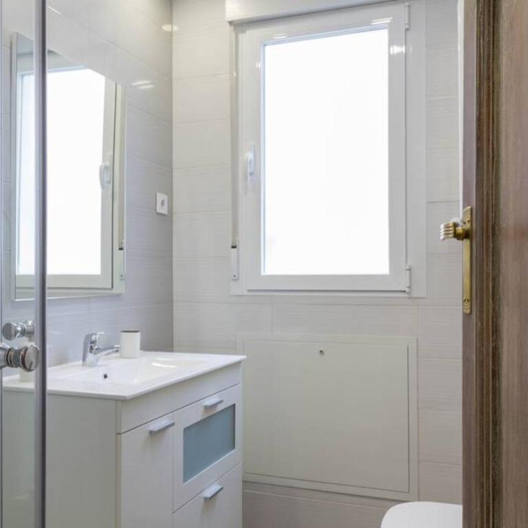 Sensacional Apartamento Junto a Palacio Real by Batuecas - Apartamento de 3 dormitorios - 28