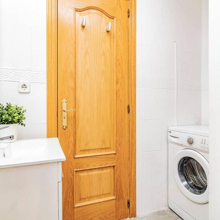 Encantador Apartamento en Chueca junto a Gran Vía, Infantas 1-1 by Batuecas - Apartamento de 1 dormitorio - 2