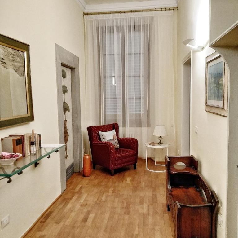 A touch of History, in Santa Reparata - Appartamento con 3 Camere da Letto - 11