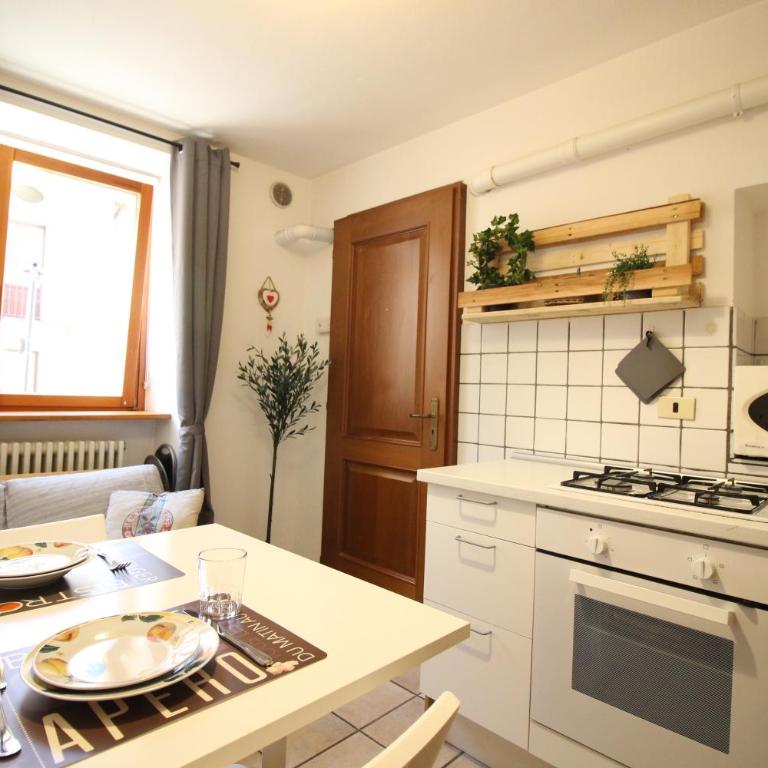 Appartamento Porta Praetoria - Affitti Brevi Italia - Appartamento con 1 Camera da Letto - 3