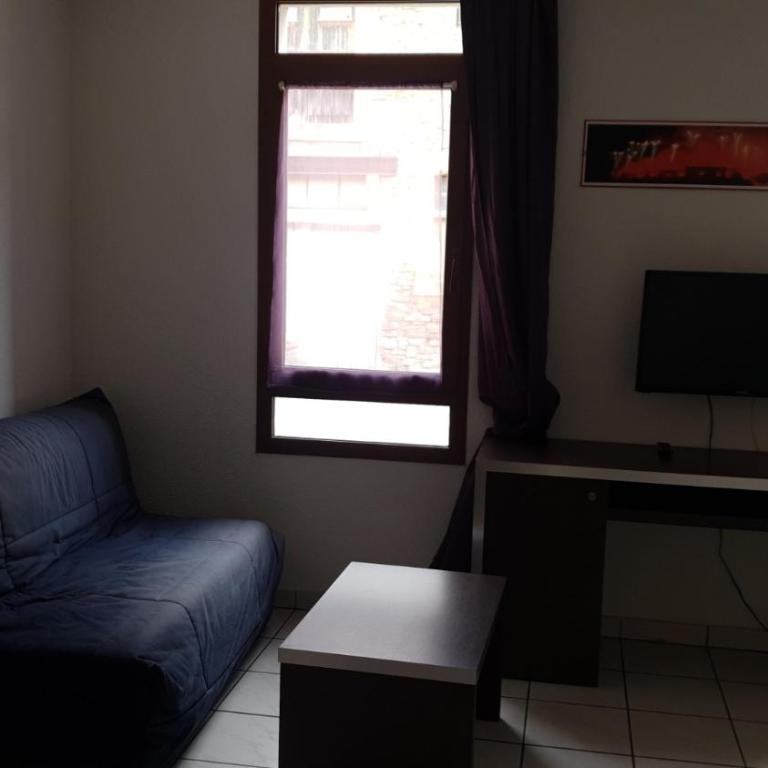 Studio Cité médiévale 250 m - Apartamento de 1 dormitorio - 9
