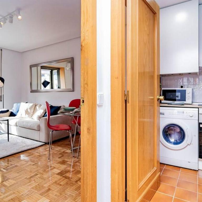Maravilloso Apartamento Plaza Pedro Zerolo - Gran Vía, by Batuecas - Apartamento de 1 dormitorio - 2
