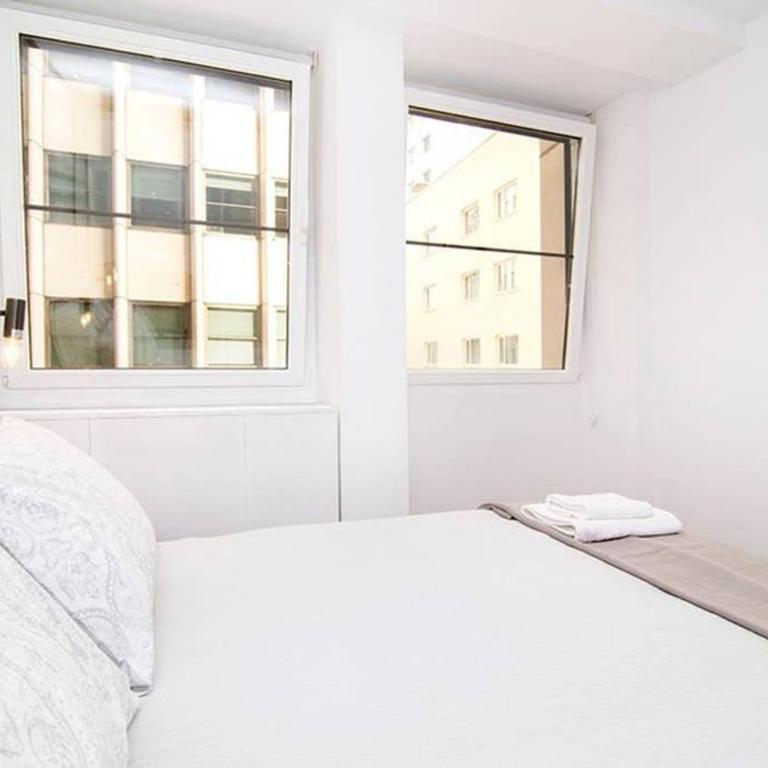 Deslumbrante Apartamento en Plaza España, by Batuecas - Two-Bedroom Apartment - 6