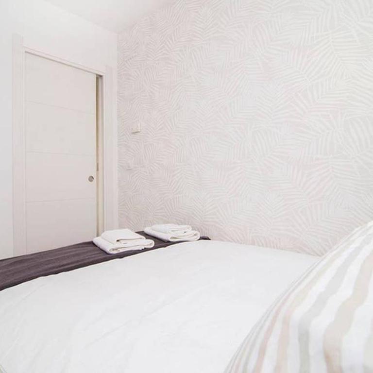 Deslumbrante Apartamento en Plaza España, by Batuecas - Two-Bedroom Apartment - 7