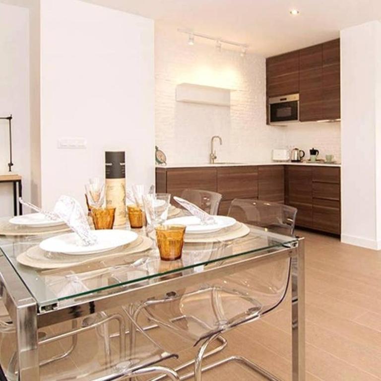 Deslumbrante Apartamento en Plaza España, by Batuecas - Two-Bedroom Apartment - 9