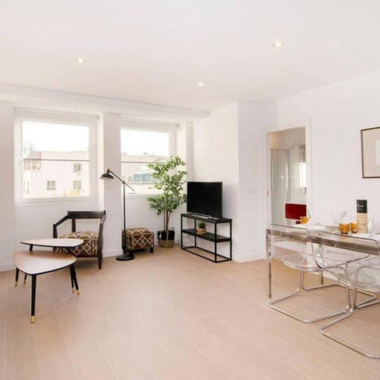 Deslumbrante Apartamento en Plaza España, by Batuecas - Two-Bedroom Apartment - 21