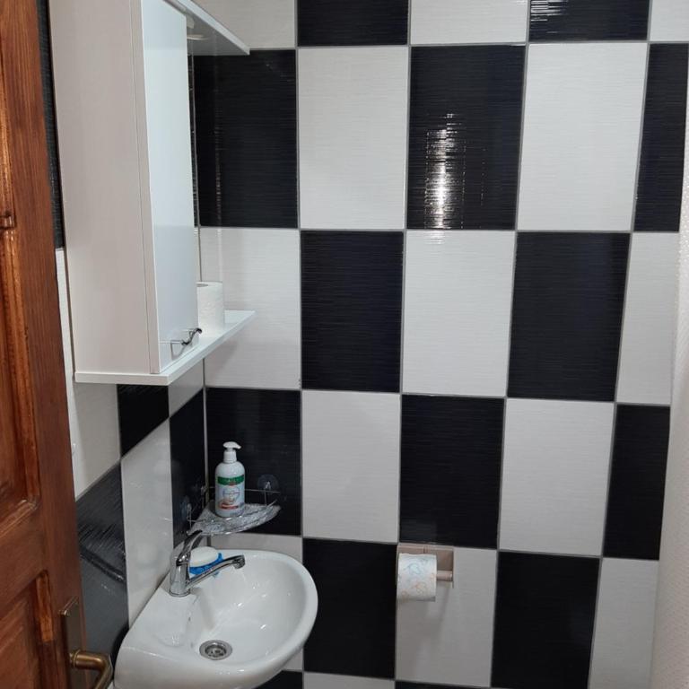 Guest House Vukicevic - Studio Apartment - 4