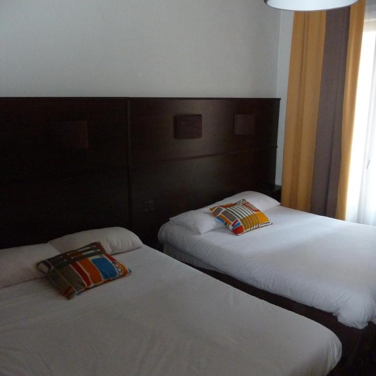 Hôtel des Ambassadeurs - Chambre Quadruple - 1