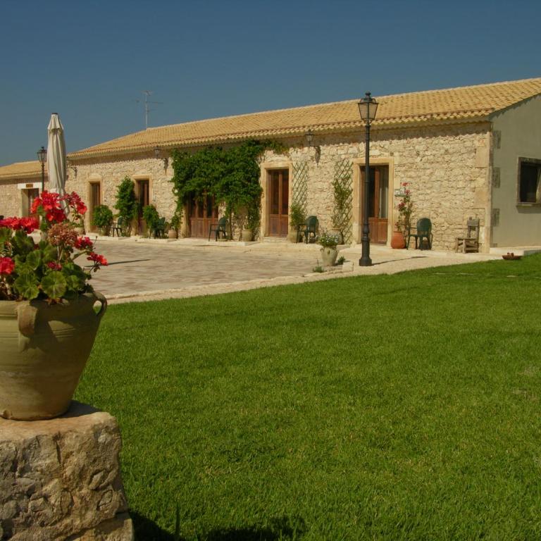 Agriturismo Masseria sul Mare - Camera Matrimoniale con Vista Cortile - 1