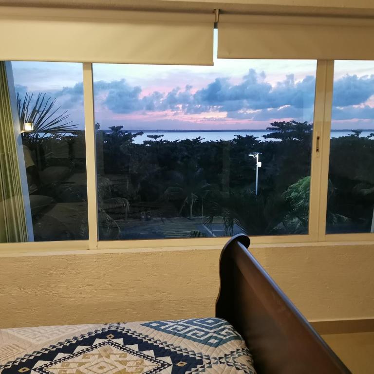 Suites Brisas Cancun - Apartamento con vistas al lago - 12