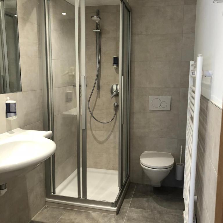 Hotel Garni Central - Zimmer - Studios - Apartments - Superior Doppelzimmer - 4