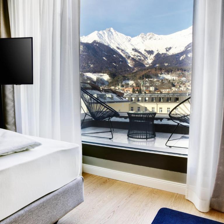 STAGE 12 Hotel by Penz - Double Room Mountain View with balcony - 4