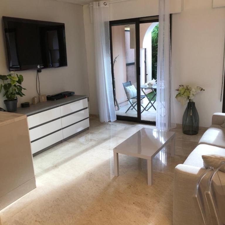 Grand Coteau Home - Appartement - Vue sur Jardin - 4