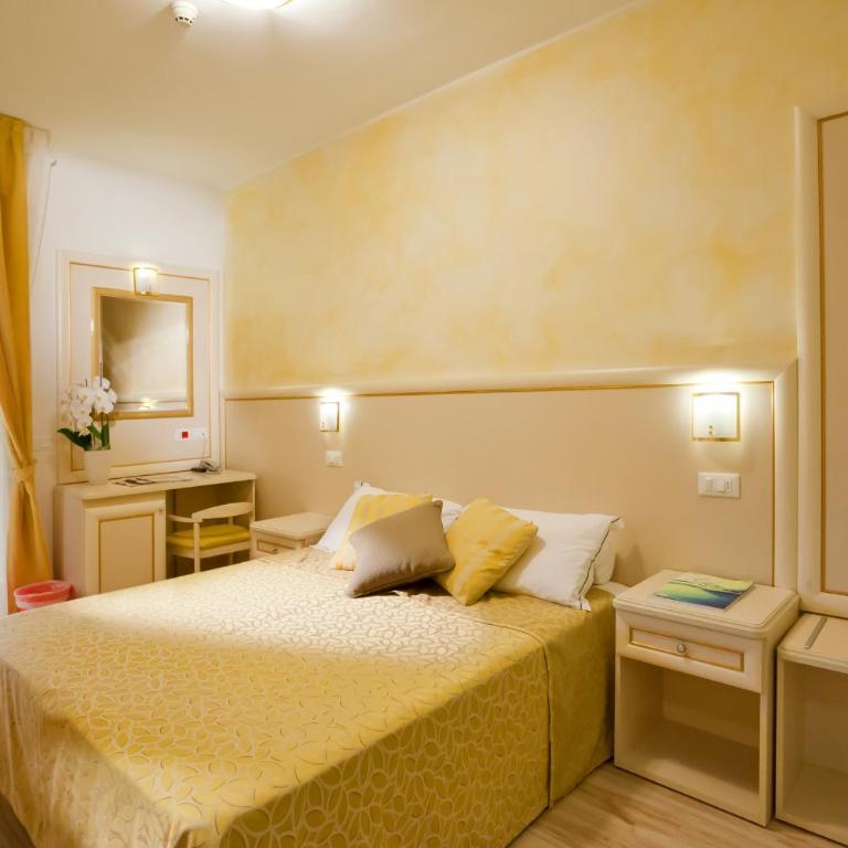 Hotel Mayer - Camera Tripla - 1