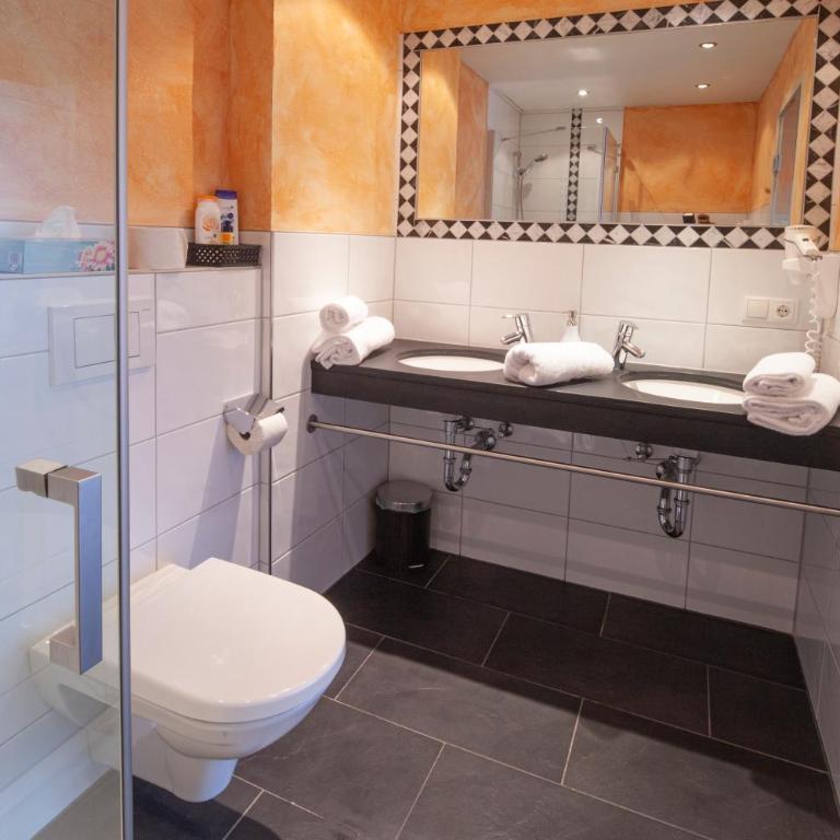 Hotel Garni Brigitte - Superior One-Bedroom Apartment with Balcony - 4