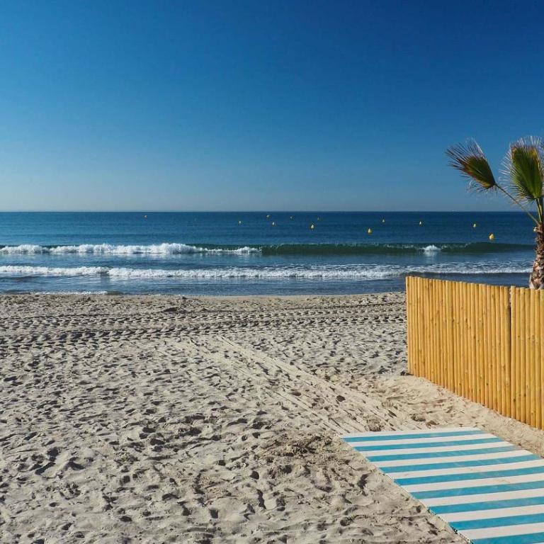 Appt T2 climatisé, climatisation neuve cette année!, Piscine, la Plage à 130m! Parking privé clos, Lave-linge, Lave-vaisselle, Draps, Linge et Ménage inclus! - Appartement 1 Chambre - 19