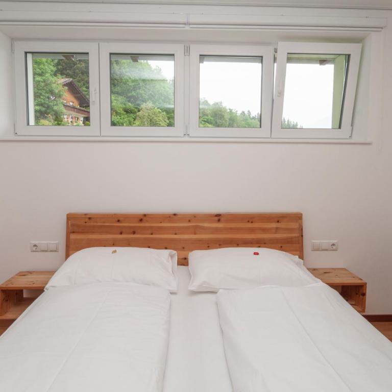 Hotel Garni Brigitte - Three-Bedroom Apartment with Balcony - 1