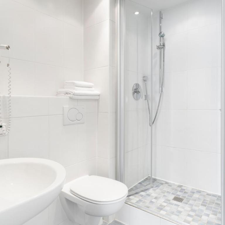 Flatista Boutique Hotel - Self Check-in - Chambre Double ou Lits Jumeaux avec Salle de Bains - 11