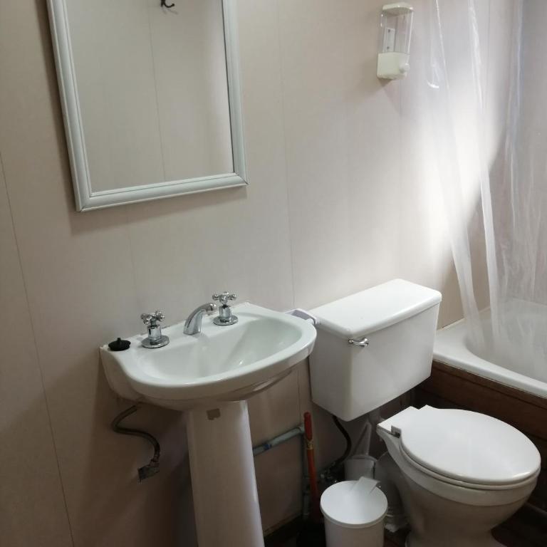 Cabañas Arlenne - Two-Bedroom Bungalow - 7
