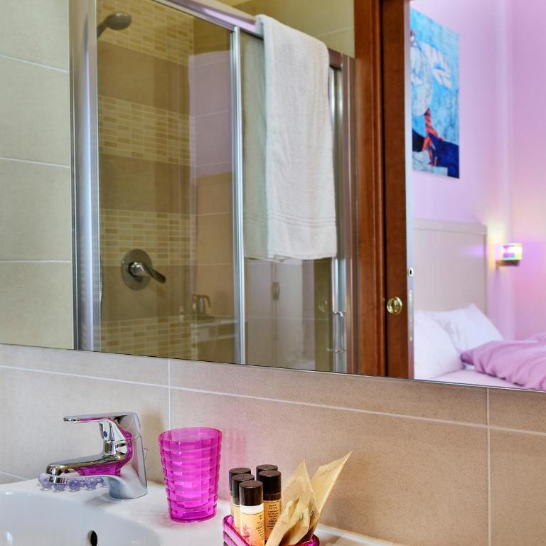 SmArt Hotel Bartolini - Camera Comfort Matrimoniale/Doppia con Letti Singoli - 6
