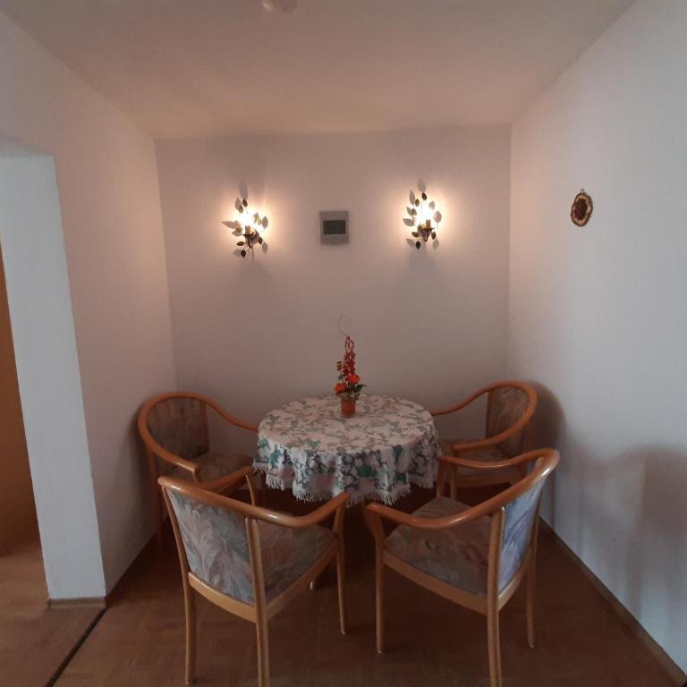 Haus Erna - Apartment mit Balkon - 3