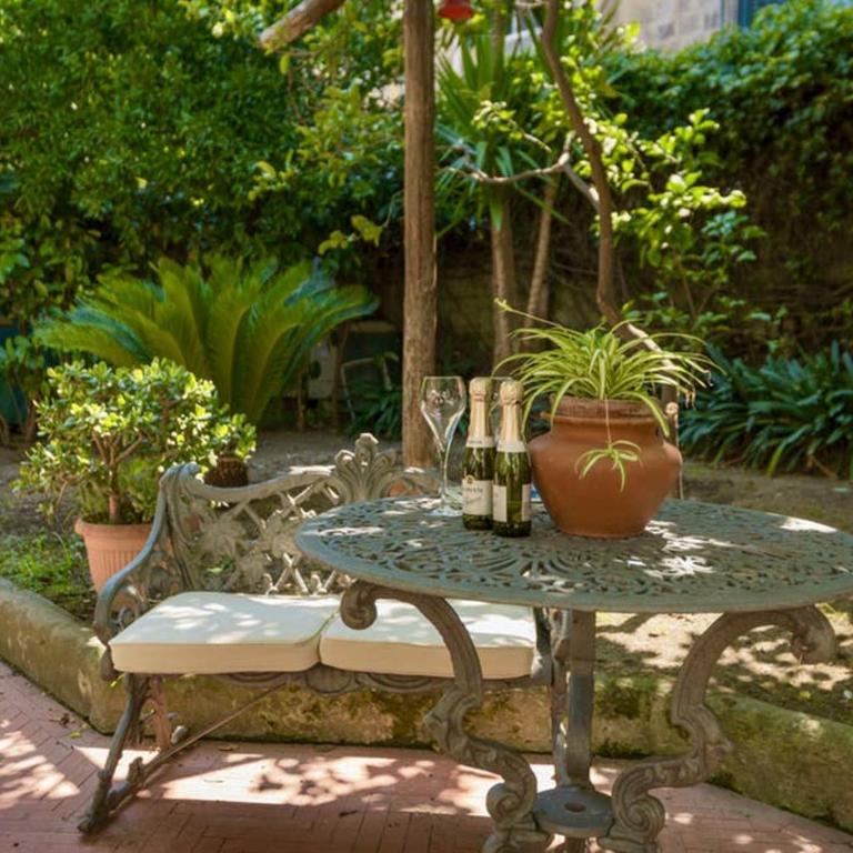 Sara luxury apartament 2 - Three-Bedroom Apartment - 16