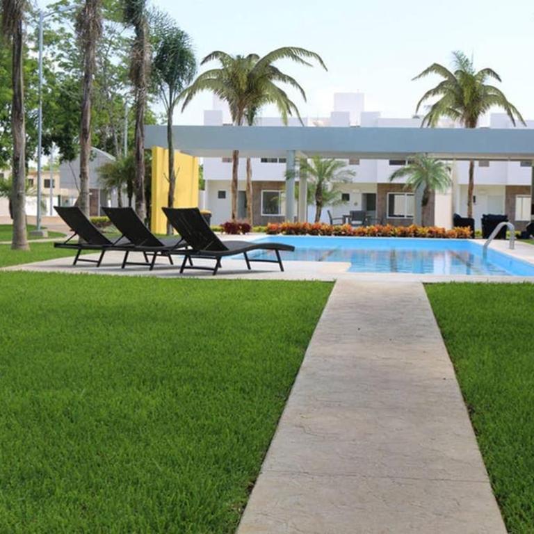 Casa nueva con 3 recamaras y a un lado de alberca - Casa de 3 dormitorios - 1