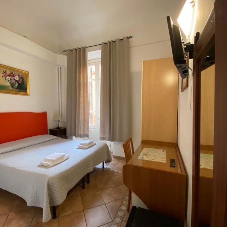 Hotel Il Papavero - Camera Matrimoniale/Doppia con Letti Singoli - 4