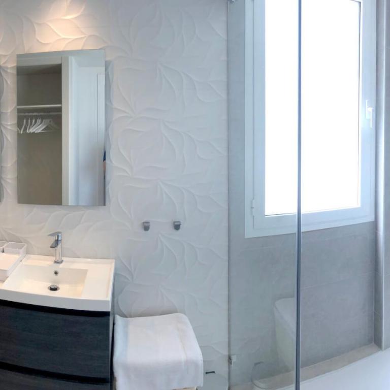 Luxury Secure Chic-Hideaway in La Cala de Mijas with Sun-Drenched Terrace, SPA & GYM - Apartamento de 3 dormitorios - 19