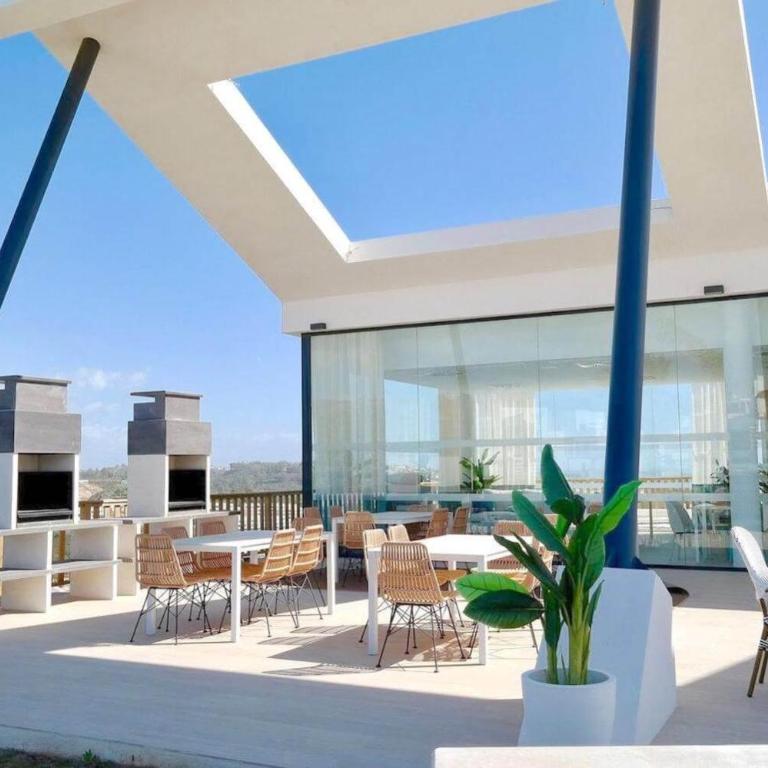 Luxury Secure Chic-Hideaway in La Cala de Mijas with Sun-Drenched Terrace, SPA & GYM - Apartamento de 3 dormitorios - 30