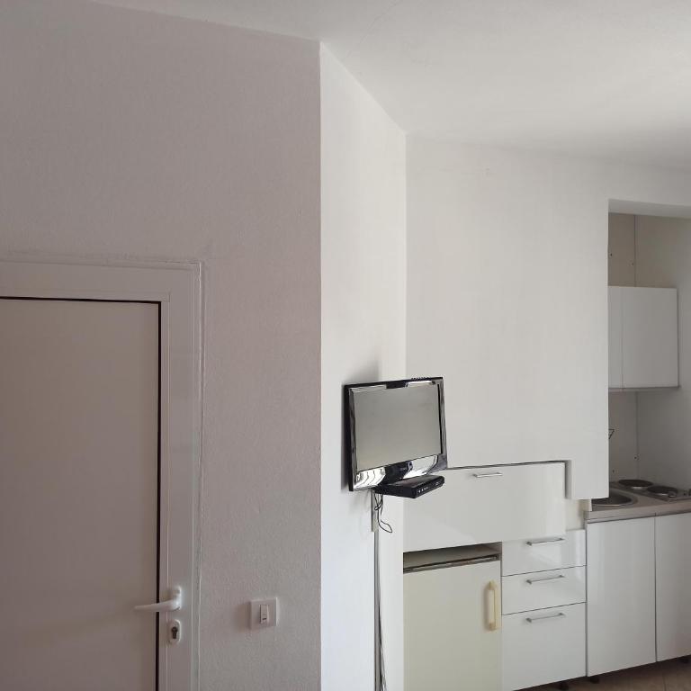 Apartment's Meti - Deluks Dvokrevetna Soba sa Bračnim Krevetom i Tušem - 22