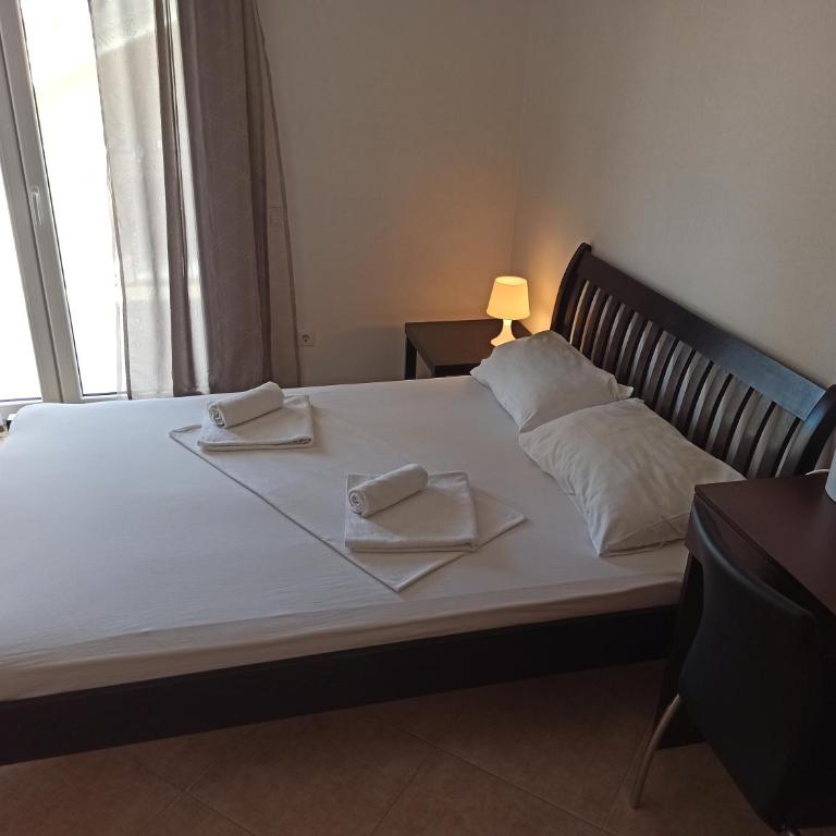 Apartment's Meti - Deluks Dvokrevetna Soba sa Bračnim Krevetom i Tušem - 15